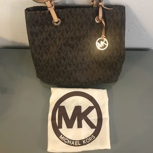 Michael Kors purse